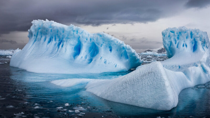 The Mystery of Antarctica: Pyramids, Ancient Buildings and Secrets Buried Under the Ice