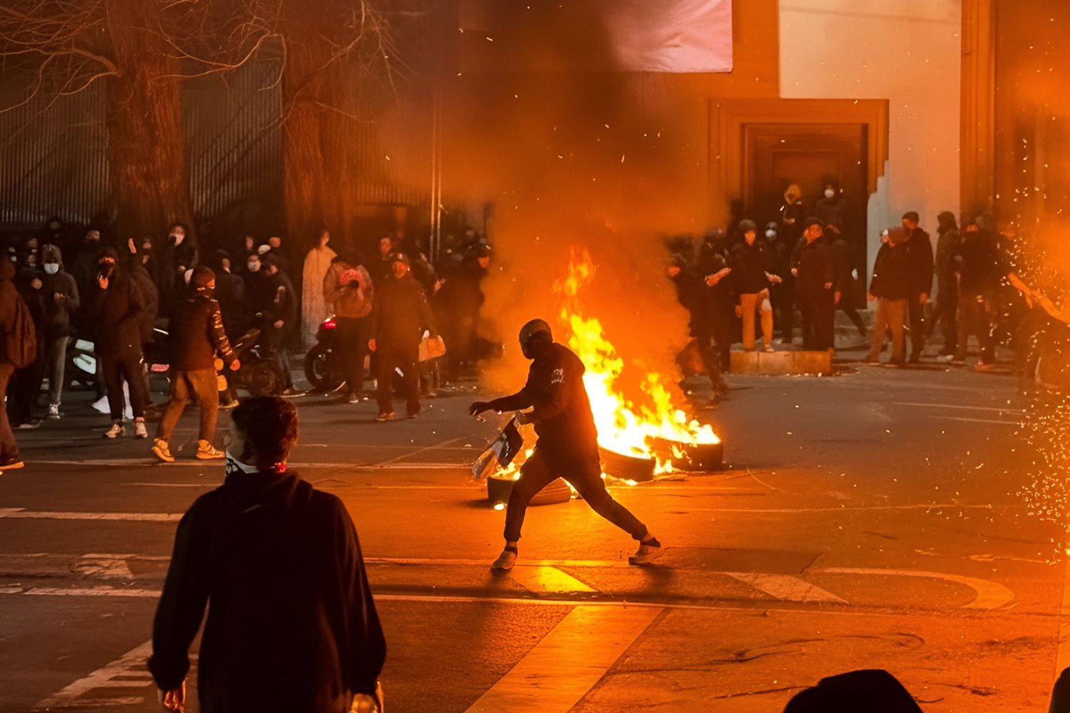 Iran Unrest 2026: Protests, Crackdown And Internet Blackout