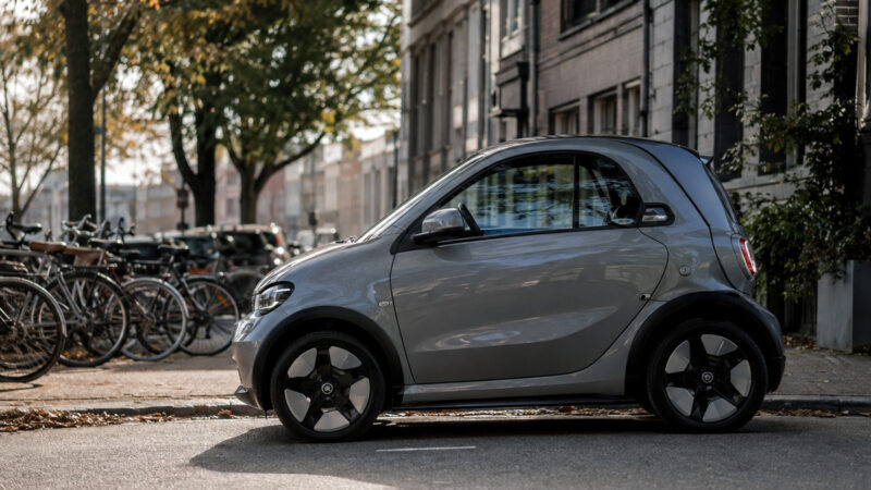 Smart Returns to Its Roots with the All-Electric Smart #2
